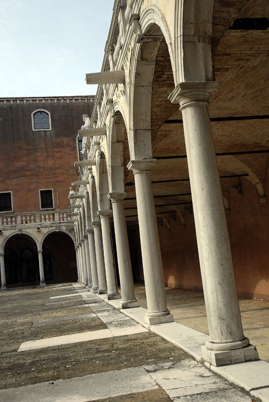 Chiostro della Santissima Trinità