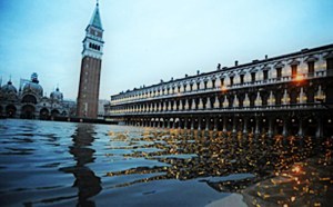 Venezia affonda